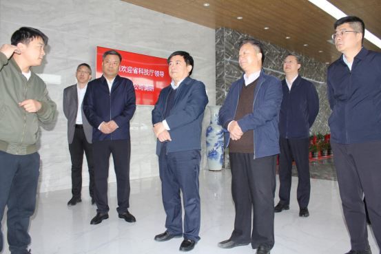 河南省科技厅党组成员、常务副厅长刘英锋一行莅临公司调研